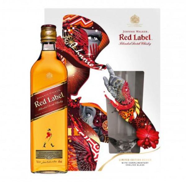 уиски джони уокър ред лейбъл 700мл  с 2 чаши